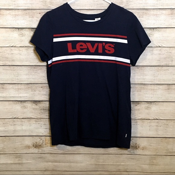 Levi's Tops - Levi's Short Sleeve Crewneck Graphic Tshirt Medium